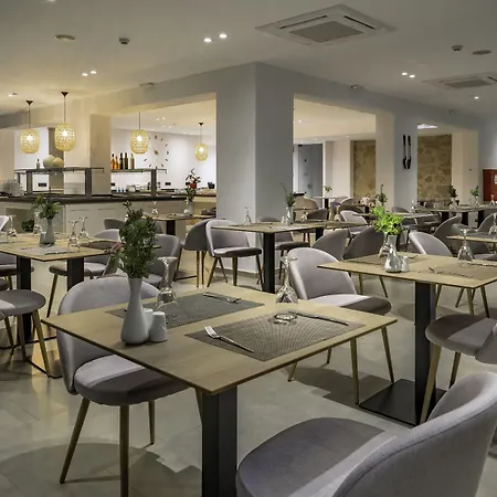 Amaryllis Hotel 4*