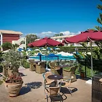 Amaryllis Hotel 4*